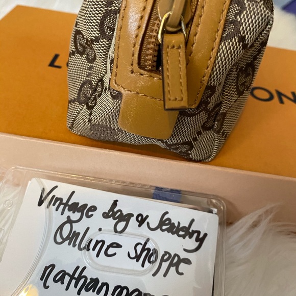 Pouch - Picture 4 of 9